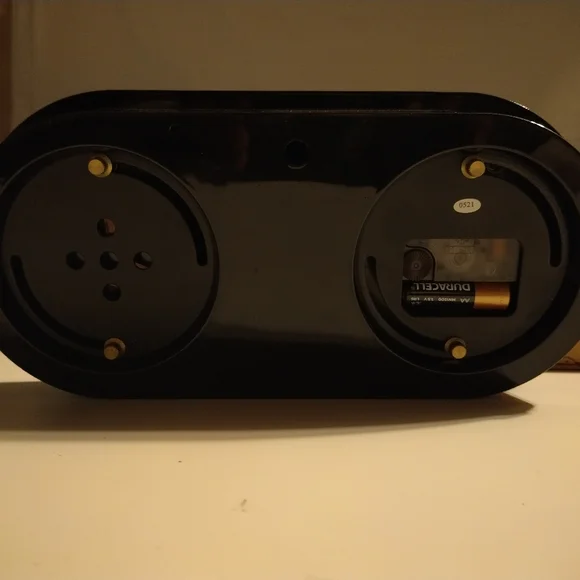 Clock - Picture 4 of 4